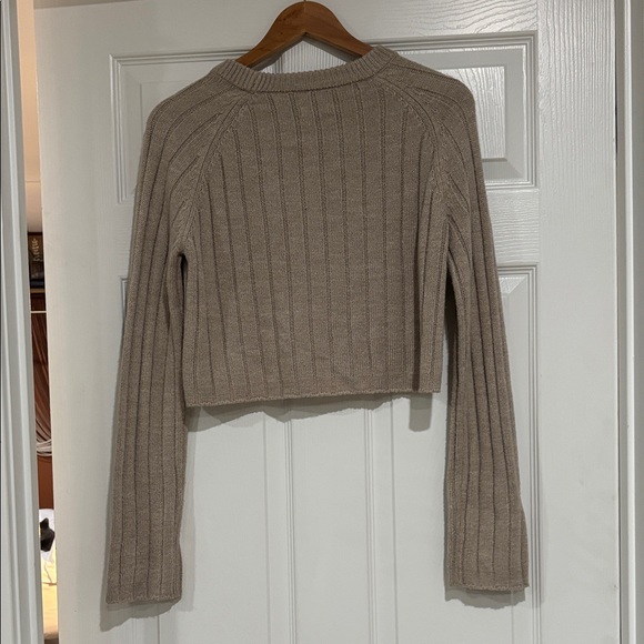 ASOS Design Cropped Beige Knit Sweater - Picture 3 of 5